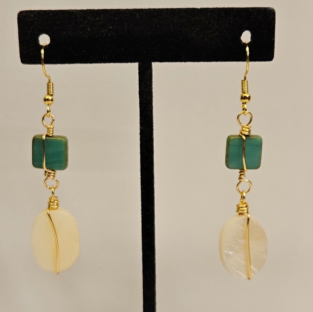 Mother of Pearl And Turquoise Glass Beaded Earrings - Picture 2 of 6